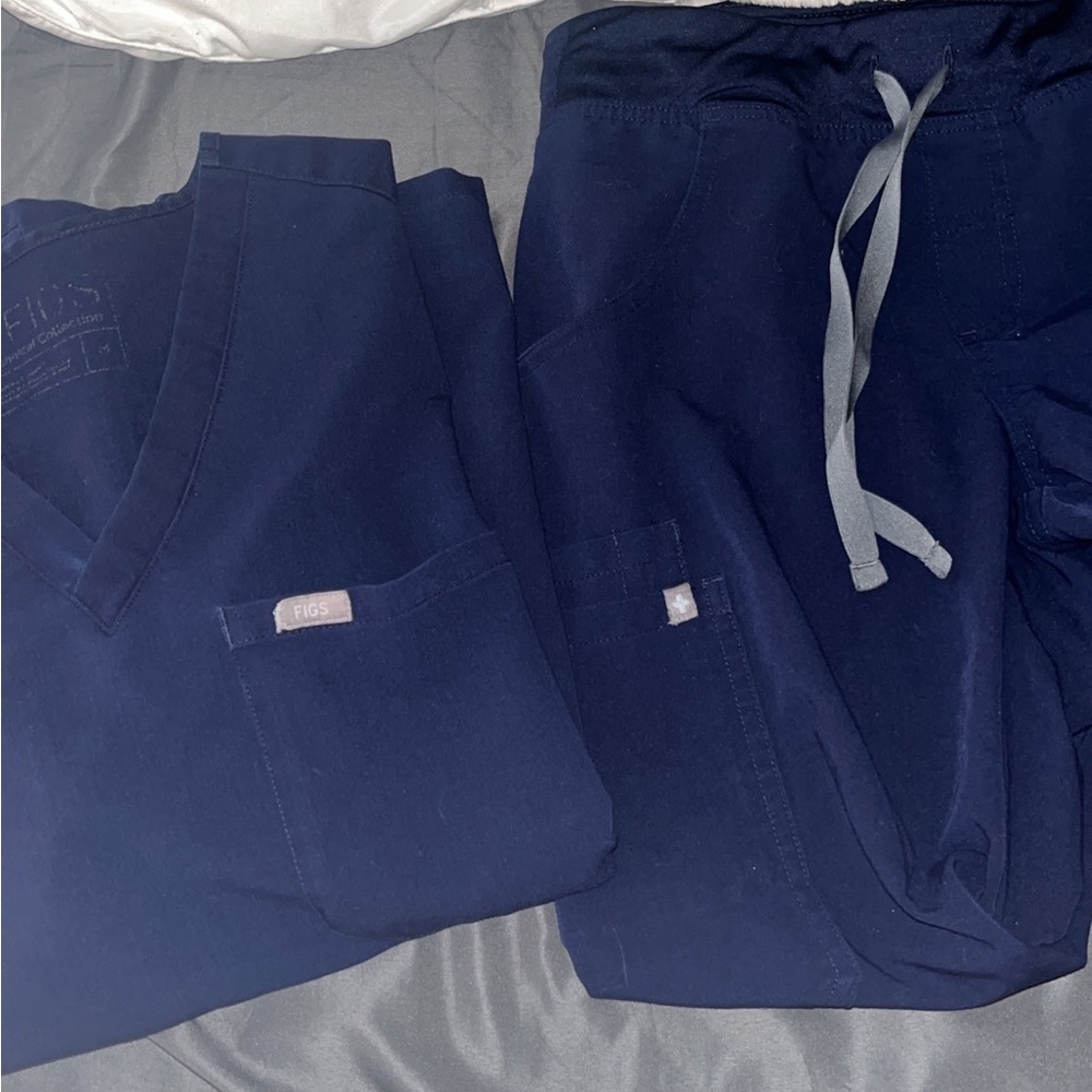 Figs navy blue Scrub set!!! - pre-loved!!